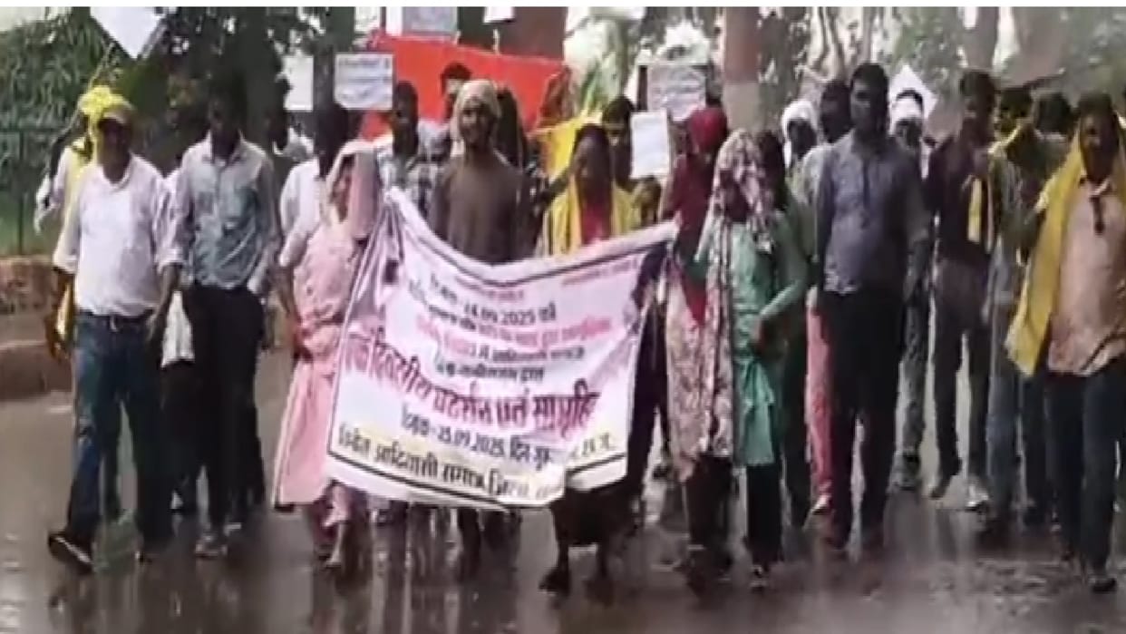 Gang rape of a girl in Kabirdham: Tribal community takes to the streets, demanding arrest of the accused