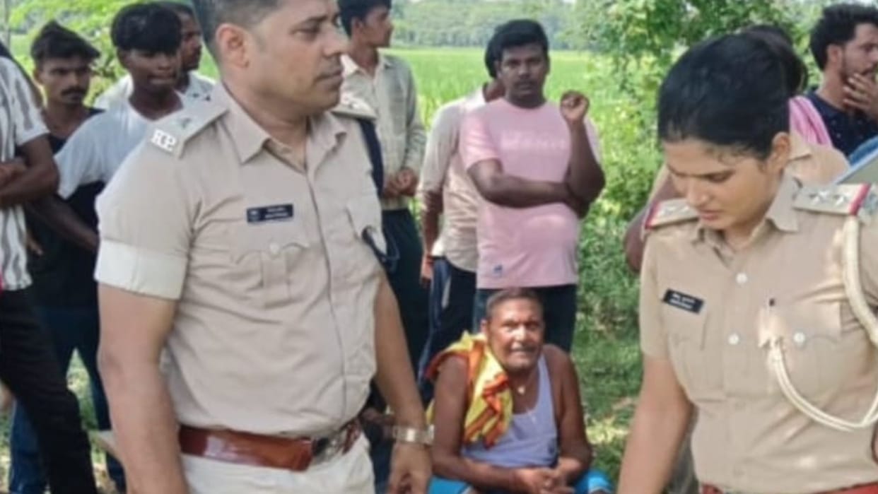 Bihar Crime: Body of 65-year-old woman recovered from field in Shivhar, accused of murder and throwing acid