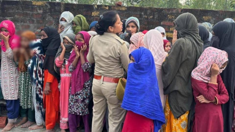 40 girls found hidden in bathroom during SDM raid on illegal madrasa in Bahraich