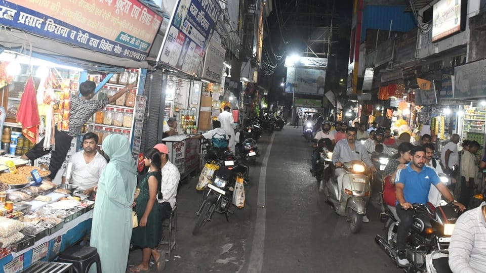 Moradabad Ground Report: GST discounts failing in practice, shopkeepers have their own justifications