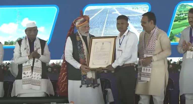 PM Modi Rajasthan Visit Narendra modi inaugurates development vande bharat train renewable energy And SPP Bans