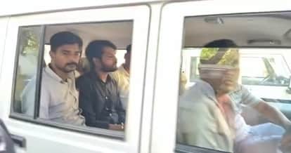 Bihar News: District Planning Officer and Data Entry Operator arrested for taking bribe of Rs 30,000