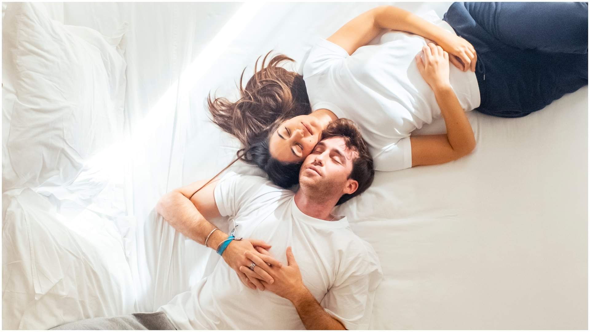 7 Best Ways Couples Can Prevent Emotional Distance in Relationships Tips