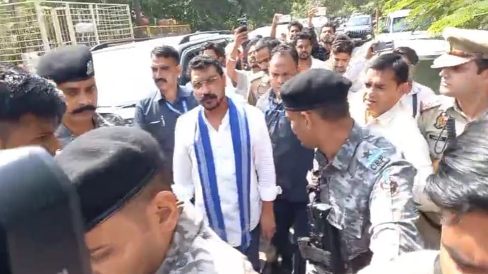 Dadri Case: MP Chandrashekhar Meets Accused in Jail, Warns of Nationwide Agitation if Cases Not Withdrawn in 7