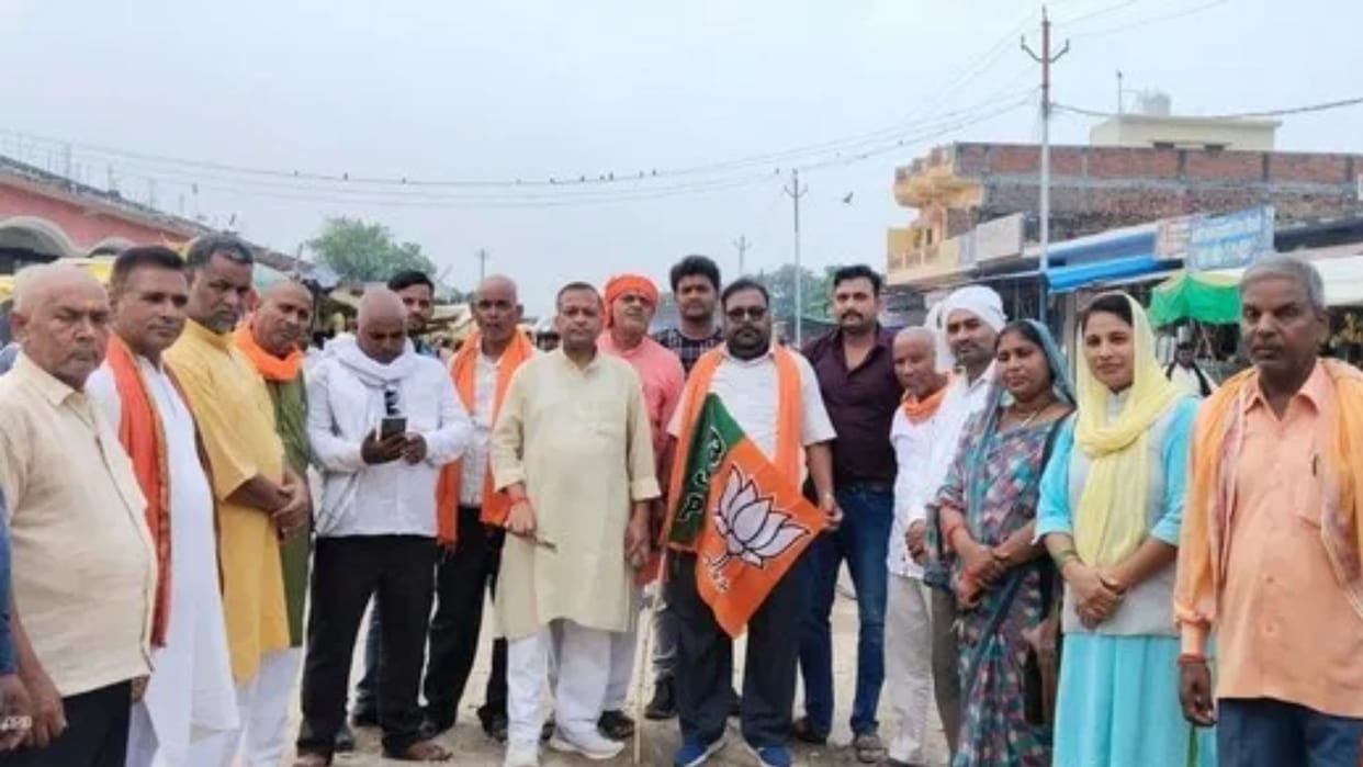 BJP workers angry over removal of former Prime Minister statue at midnight in bhadohi