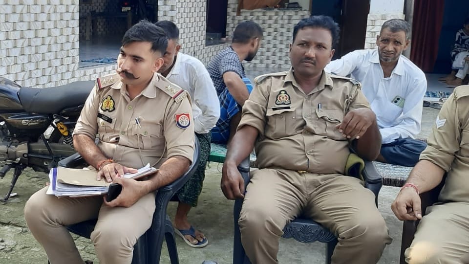 Trader Son commits suicide after quarrel with married girlfriend in Moradabad