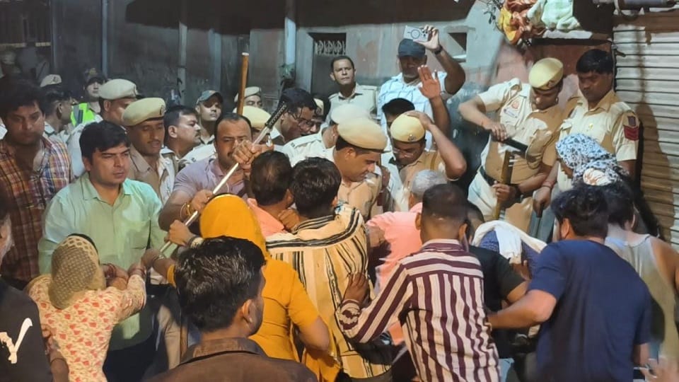 14-year-old boy stabbed to death in Delhi Seelampur police force deployed in area