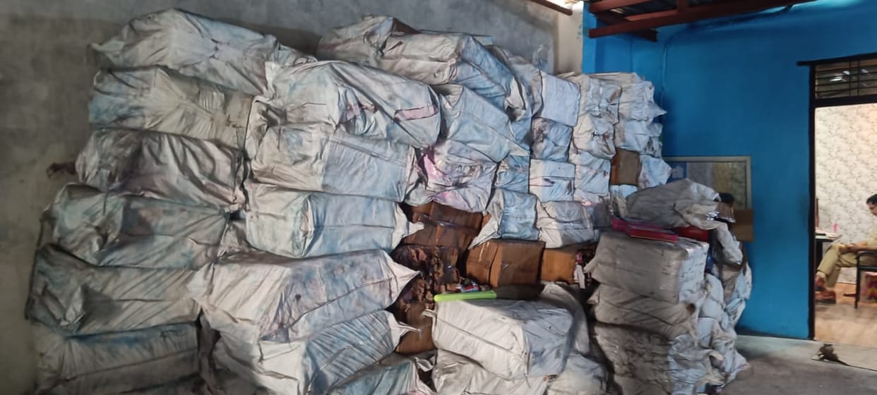 Meerut: Illegal Firecracker Factory Busted in Meerut, Firecrackers Worth Lakhs Seized