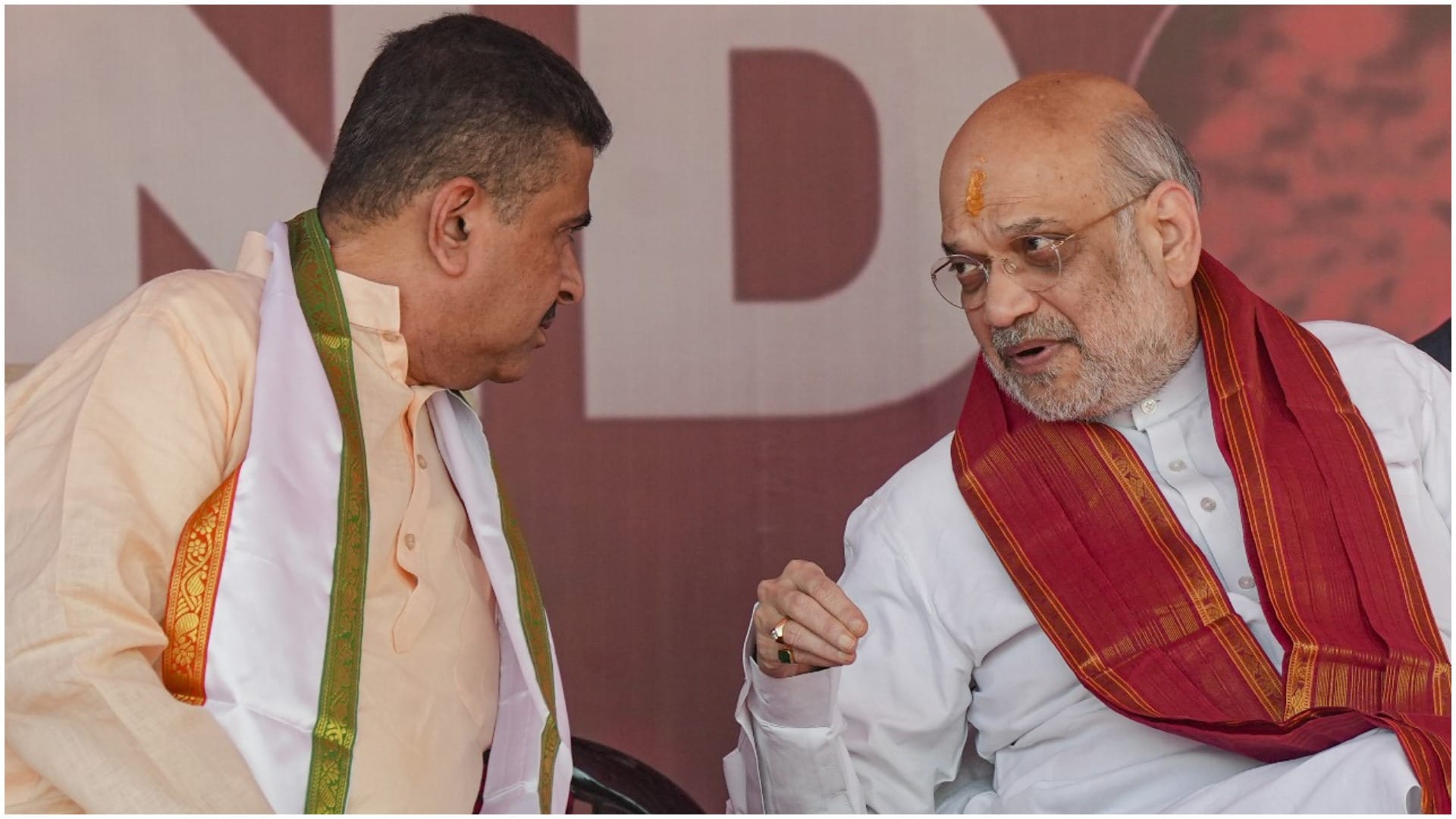 Home Minister dressed in the colors of Navratri in Kolkata... Political rhetoric also between BJP-TMC