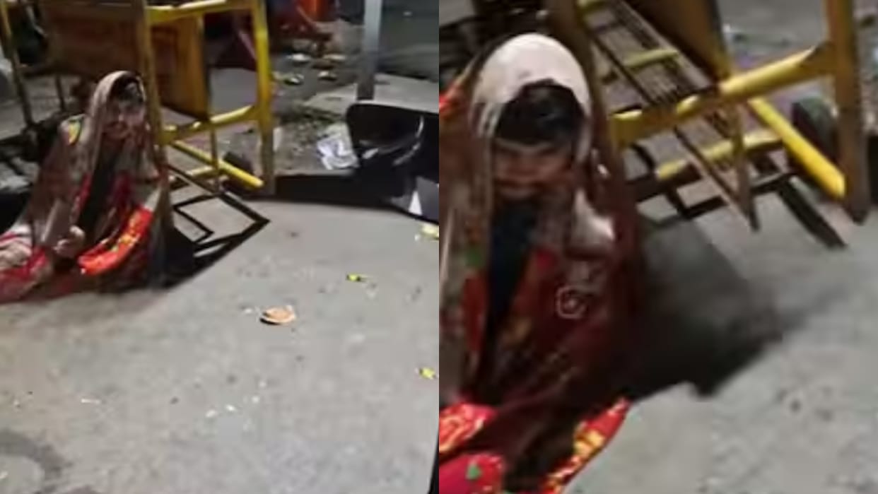 Beggar orders food online and tips the delivery boy leaving people stunned Video goes Viral on Internet