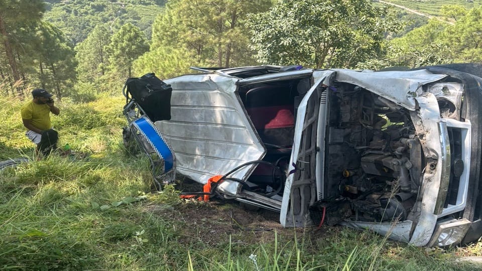 Four people were seriously injured in the road accident in champawat