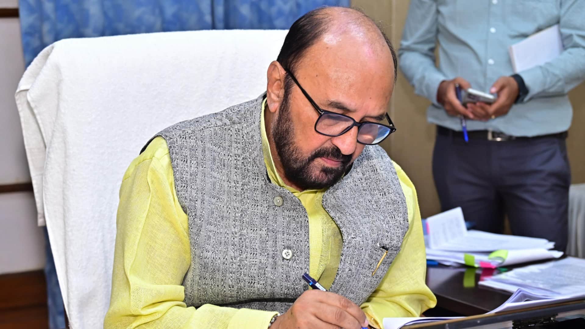 उच्च शिक्षा मंत्री योगेंद्र उपाध्याय।