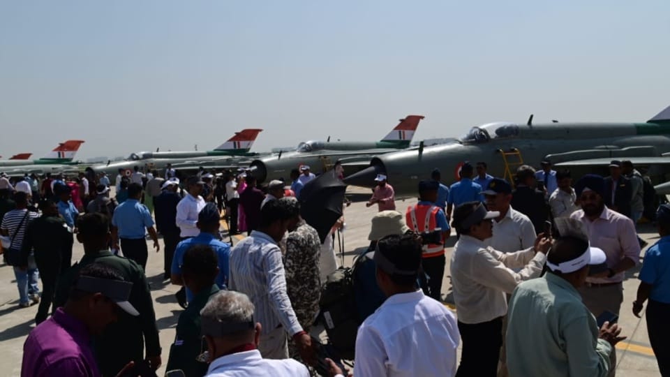 MIG 21 IAF Fighter jet retired former IAF personnel get emotional as MiG-21 takes off in Chandigarh