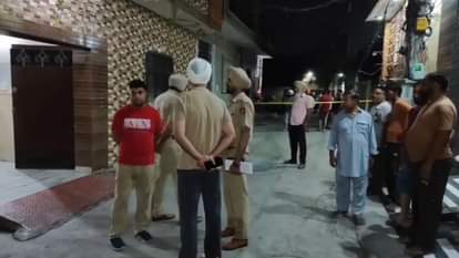 माैके पर पहुंचे पुलिसकर्मी