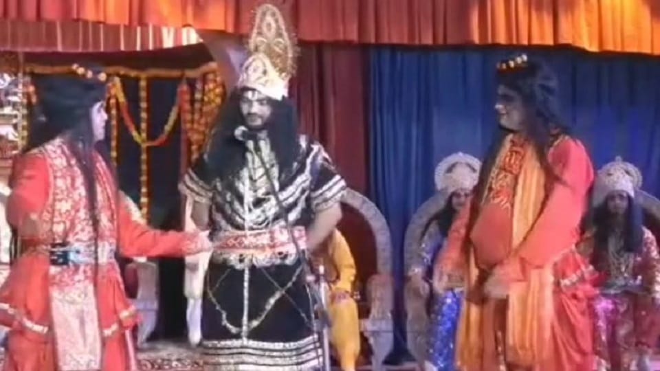 The issue of paper leak reached the Pithoragarh Ramlila stage