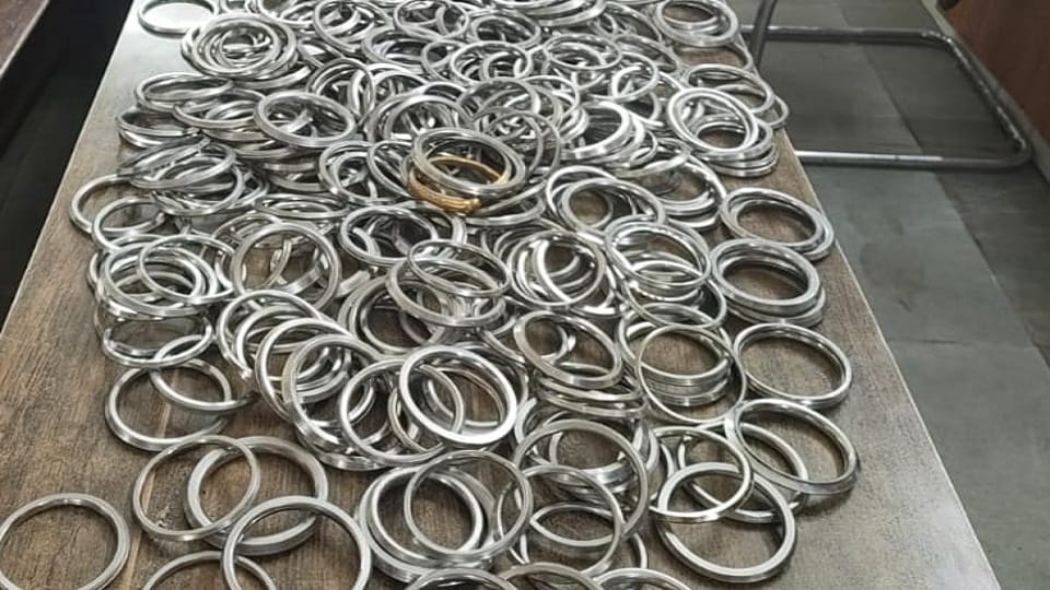 1700 steel bangles seized from Durga pandal Naila tight security arrangements in Janjgir Champa