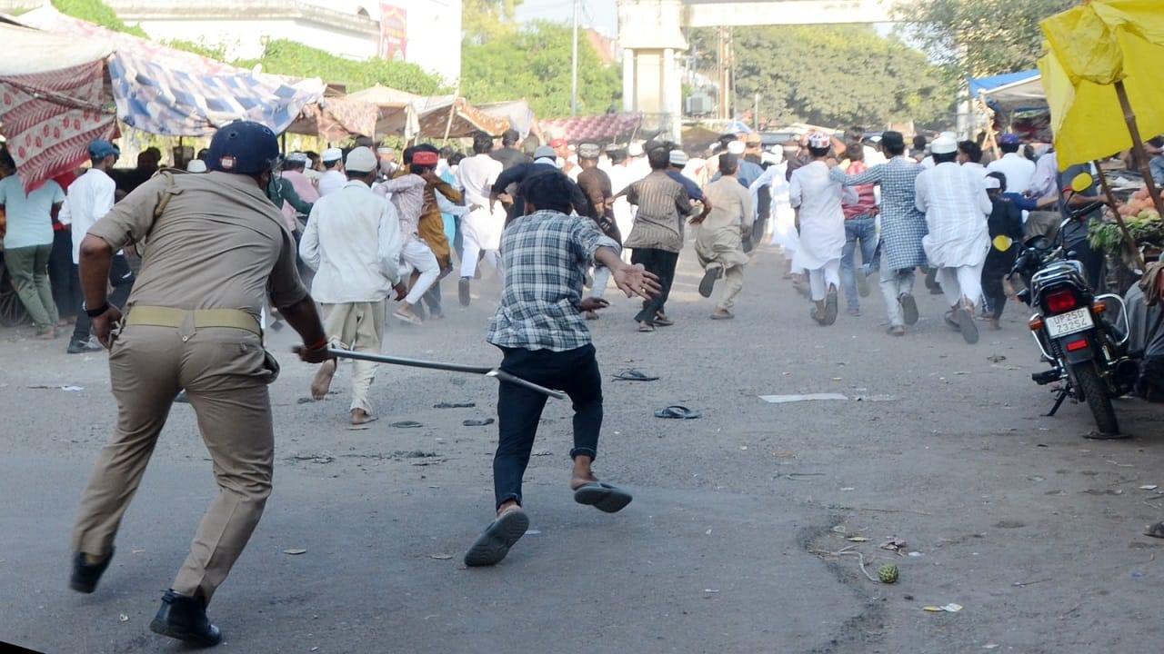 Maulana Tauqeer Raza jailed and SIT to probe bareilly violence