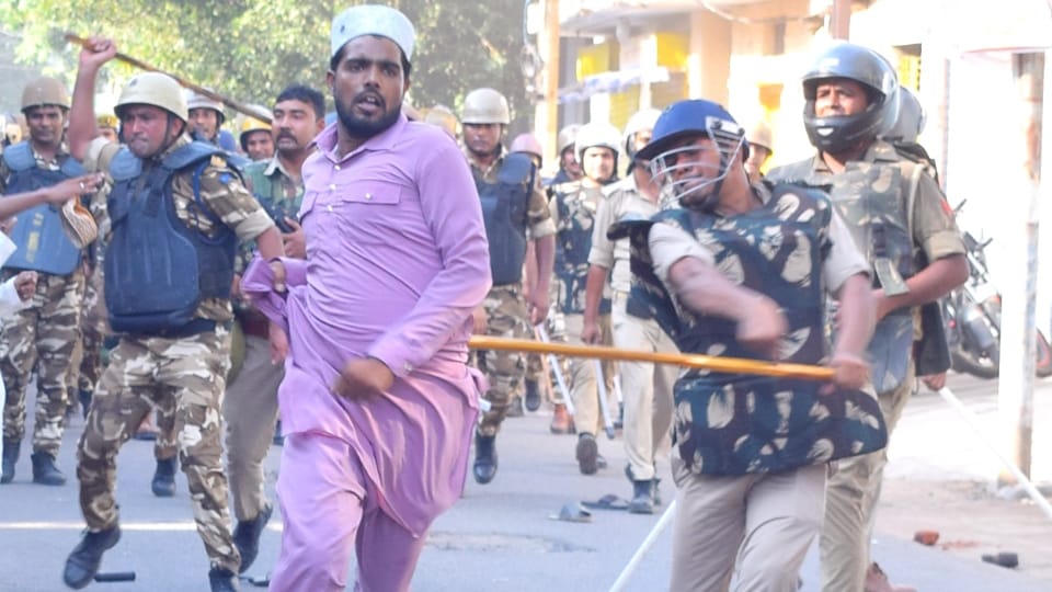 Bareilly riot Rioters fearless fired at police also threw acid bottles preparations to incite riots in city