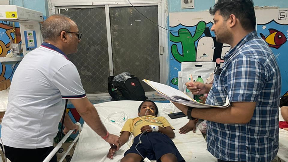 Kanpur: Chaos at the pediatric hospital; family members accuse doctors of negligence