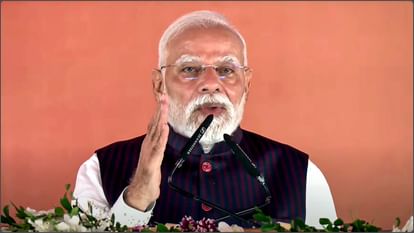 PM Modi inaugurate Navi Mumbai International Airport today; announce several other projects know all updates