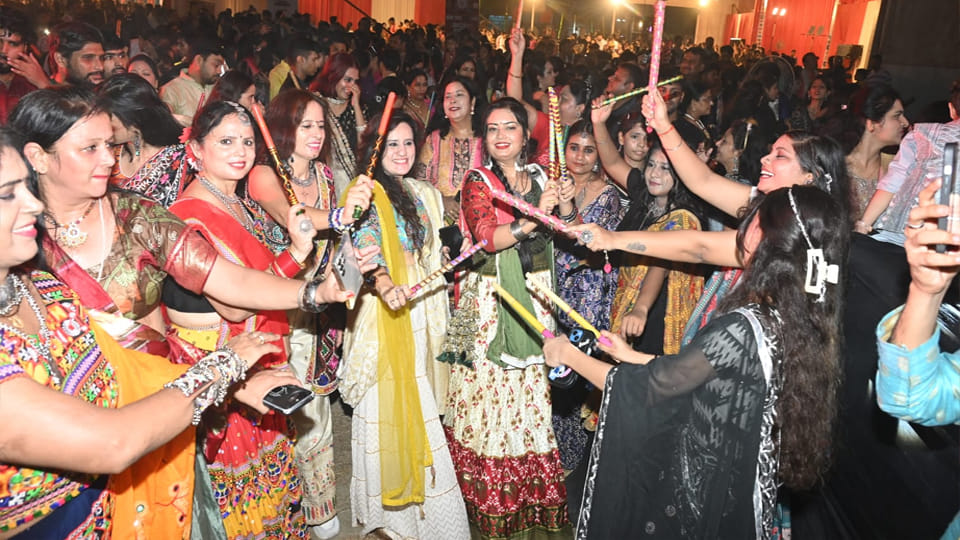 Amar Ujala Dandiya Night, held at Motijheel