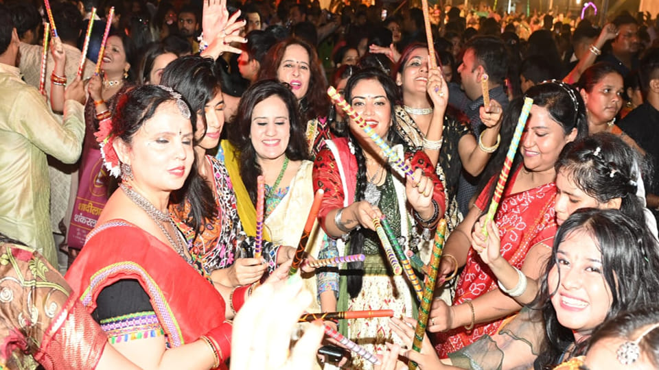 Amar Ujala Dandiya Night, held at Motijheel