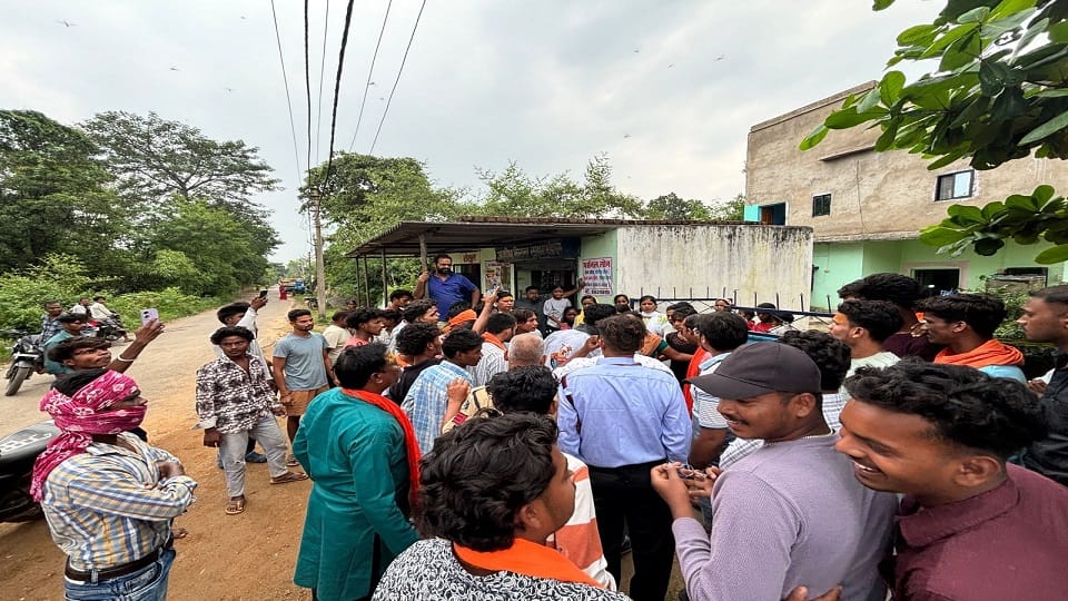 Secret prayers were being held in a house Bajrang Dal activists arrived at scene and protested in Korba