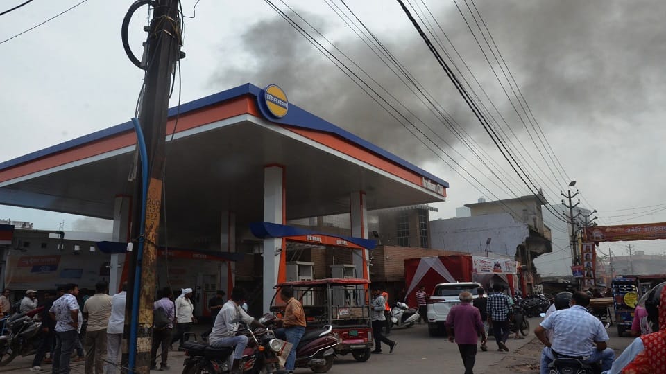 Fire breaks out in a house near petrol pump at Hathras adda