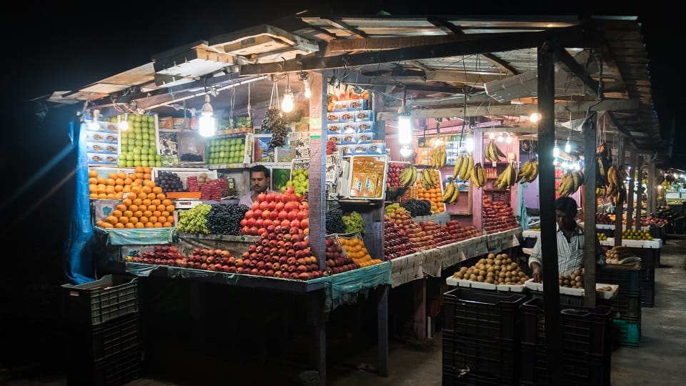Fruit prices increase by 25 to 35 percent during Navratri