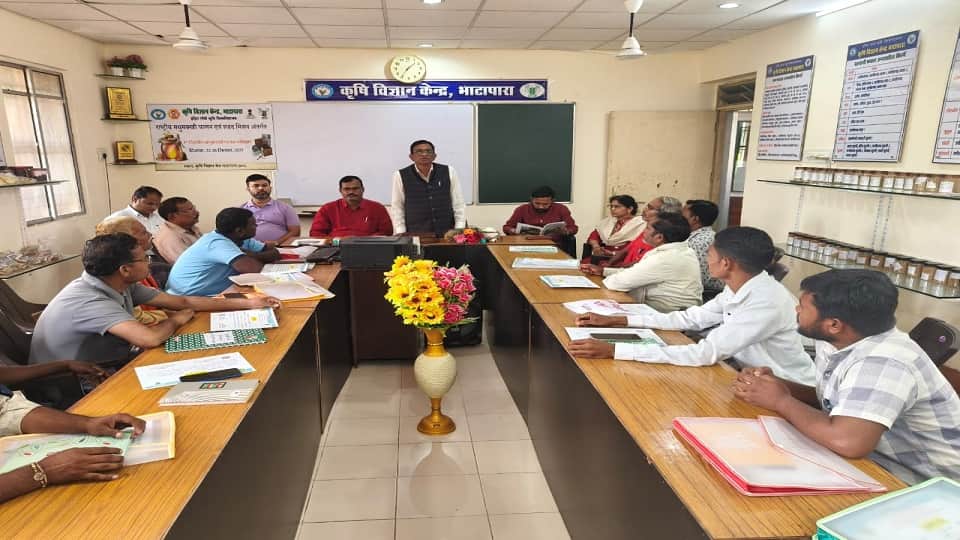 7 day training completed under National Beekeeping and Honey Mission in Bhatapara