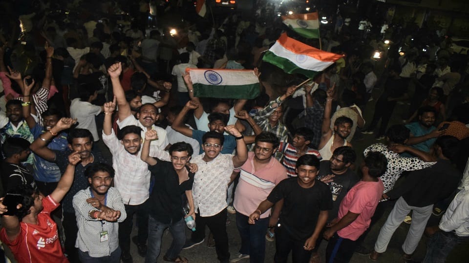 Asia Cup 2025: City rejoices with India's victory over Pakistan, fireworks before Diwali, see pictures