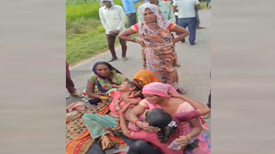 UP: Two people, including an elderly woman, killed and three others injured in a bike collision