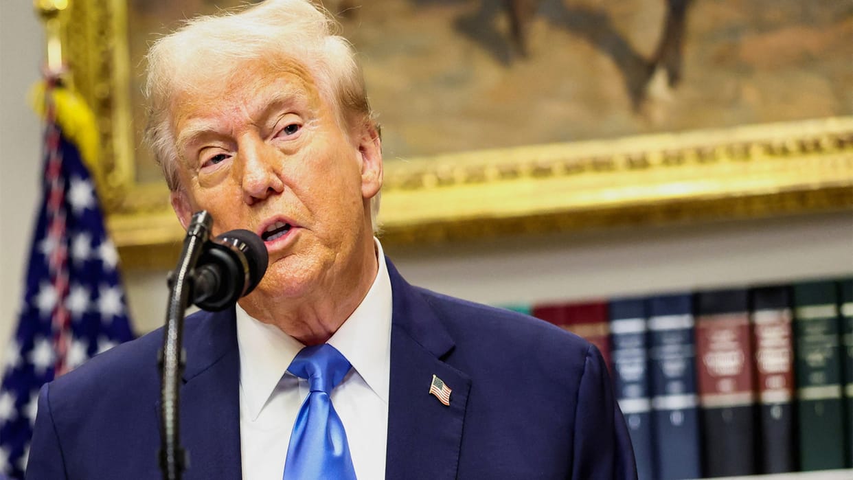 Trump says Hamas has 3 or 4 days to implement a Gaza peace plan, otherwise consequences will be dire