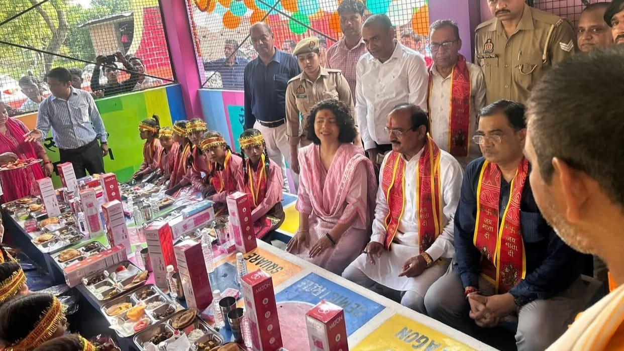 DM and MLA inaugurated Annapurna Kunj in Primary School in Lakhimpur kheri