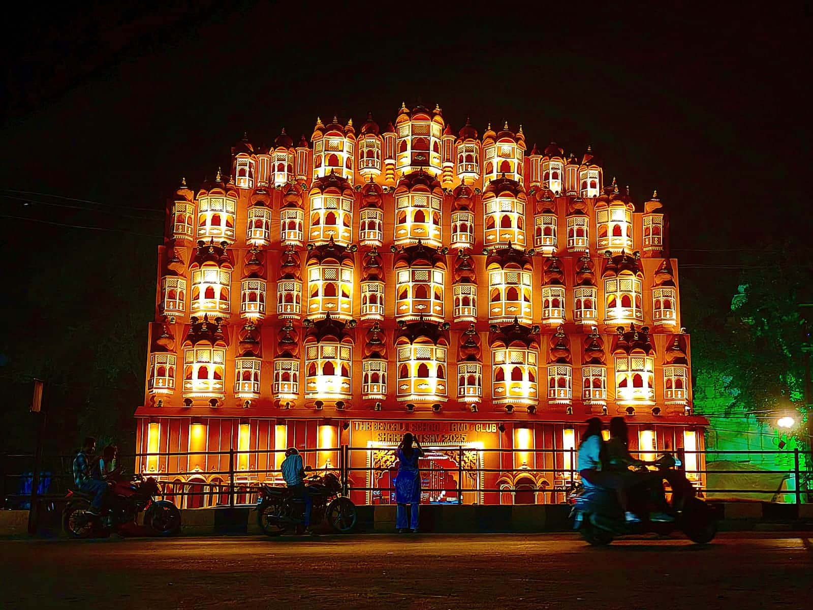 Indore's Shakti Sthal: The Bengali community has been celebrating the public Durga festival for 98 years