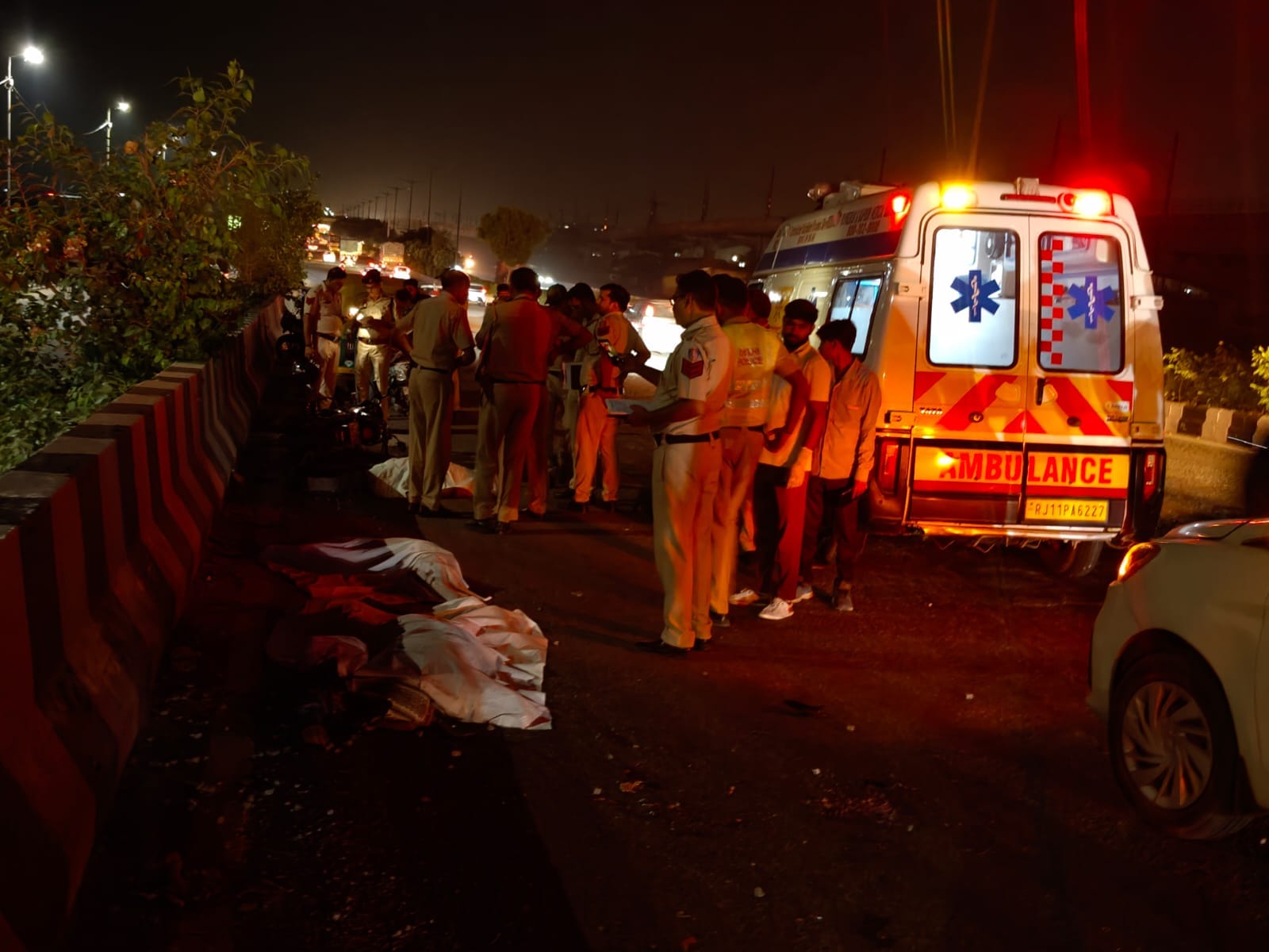 Mukundpuri flyover accident son-in-law called to ask about location then he informed of deaths of three