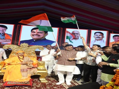 Asia Cup Cricket: Indian victory celebrated at Indore Rajwada in midnight