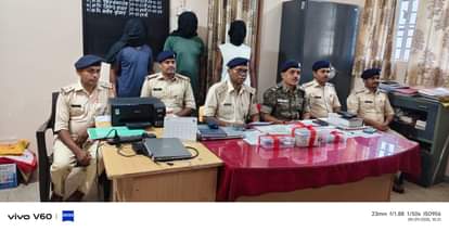 पुलिस की गिरफ्त में आरोपी
