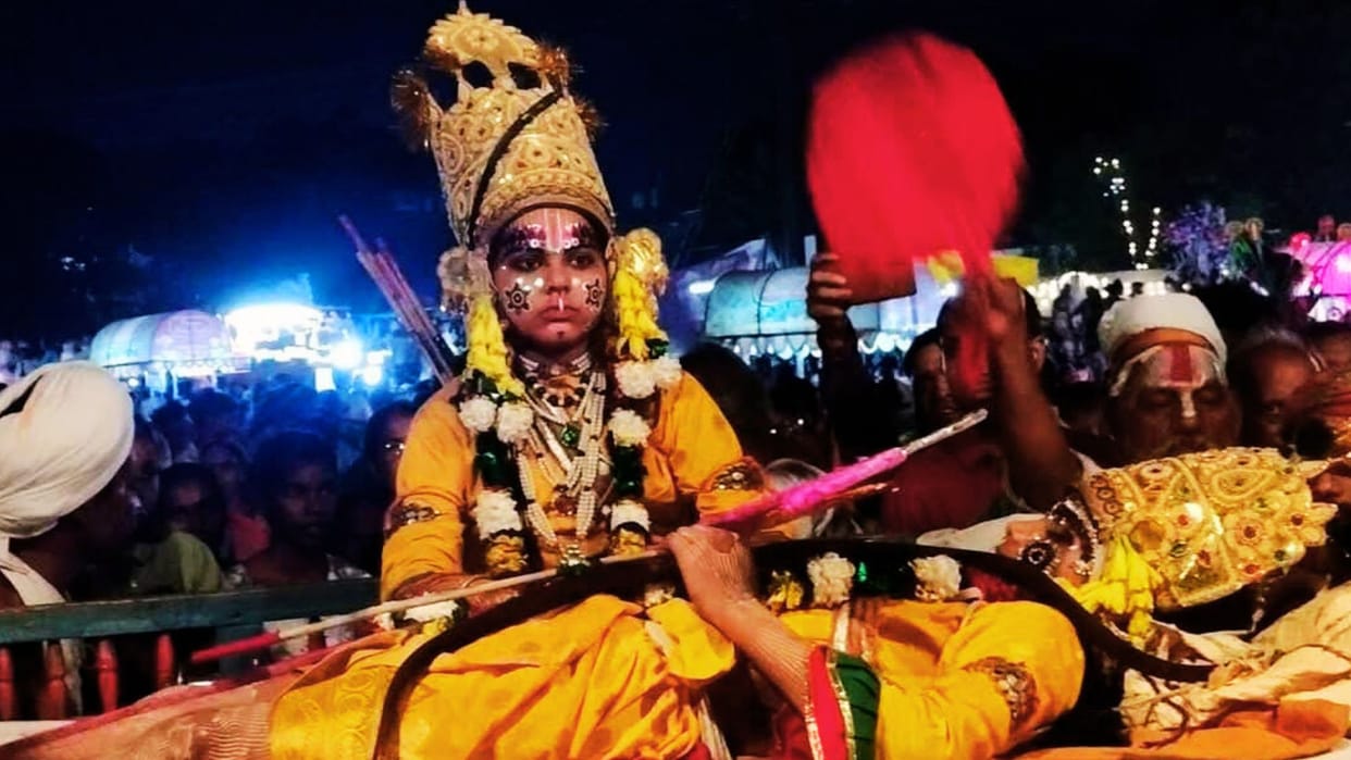 Ramlila Arrogant Ravana takes on Lord Rama kills Kumbhakarna and Meghnad Lord praises sung in Ramnagar