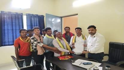 तहसीलदार को सौंपा ज्ञापन