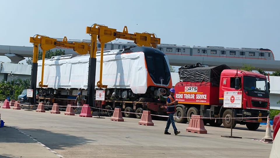 Kanpur: The final carriages of Corridor-1 arrive at the Metro Depot