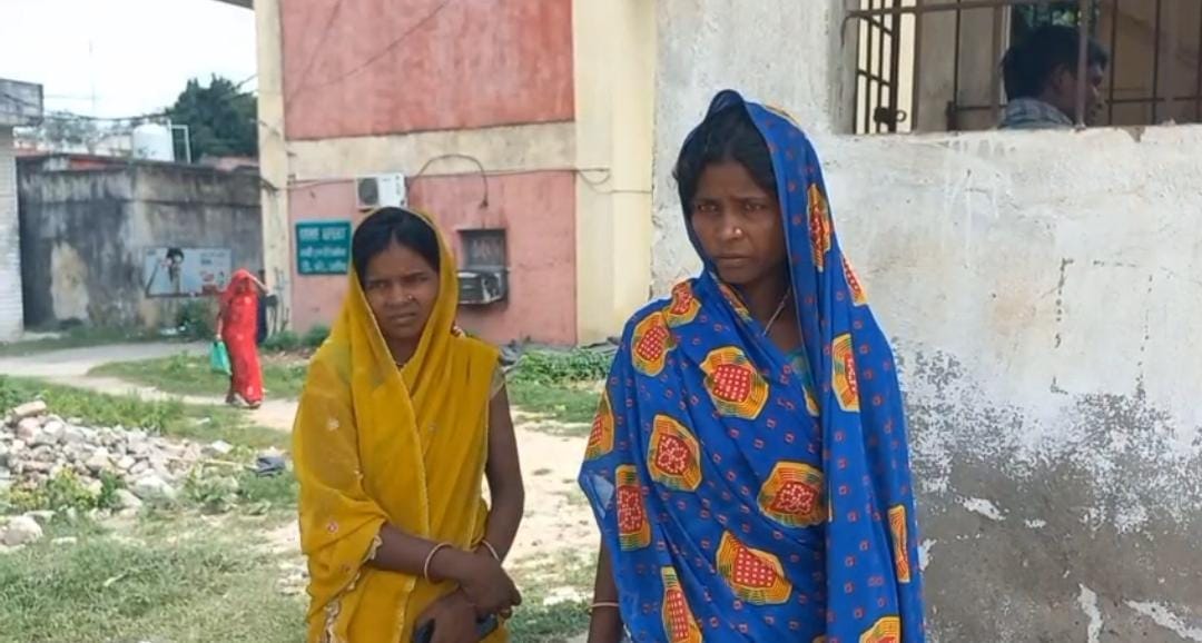Muzaffarpur Bihar news : mother and her two child submerge in river and die police investigate
