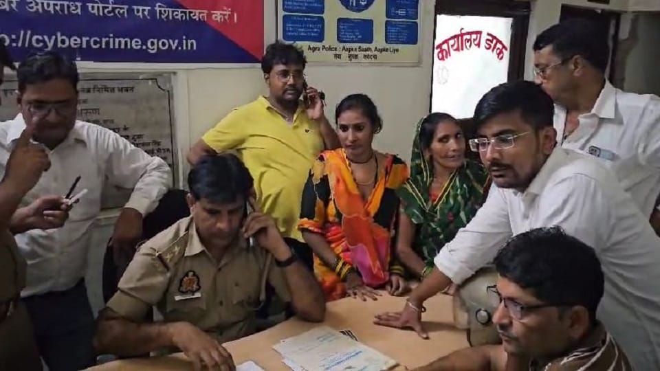 14-year-old boy found wandering in Agra two families claim he is their son