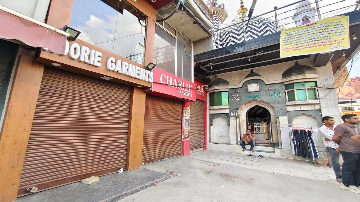shopkeepers filed a petition in the High Court against the sealing action in Bareilly
