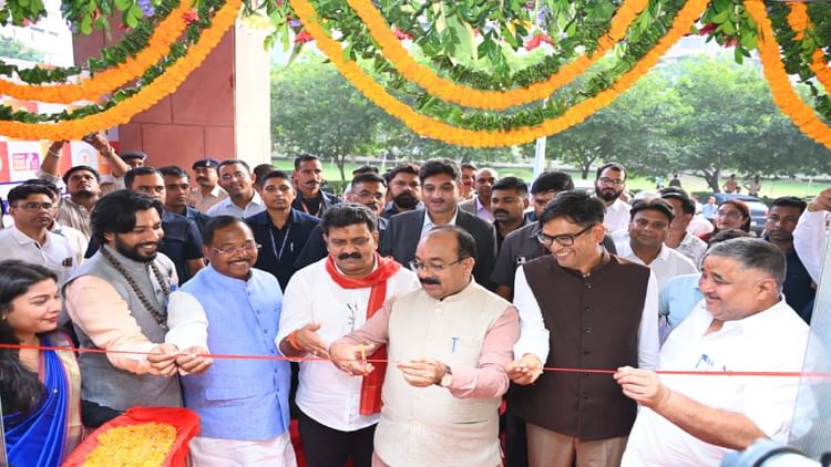 Raipur: नवा रायपुर में देश का पहला अत्याधुनिक स्मार्ट रजिस्ट्र्री ऑफिस शुरू, मिल रही एयरपोर्ट जैसी सुविधायें
