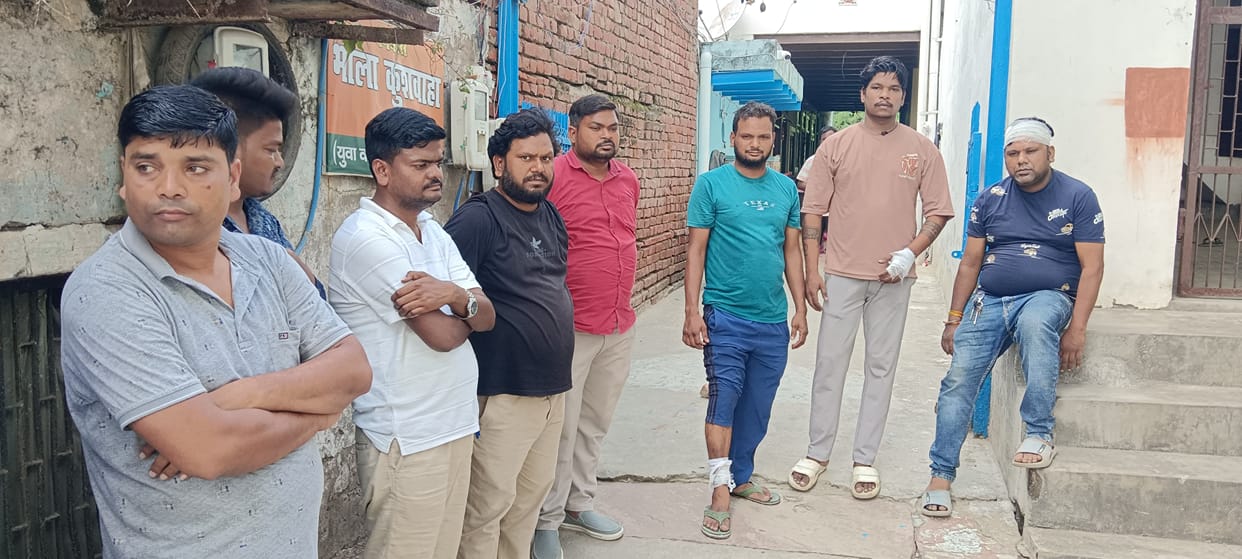Three injured in house attack and stone pelting over scooter speeding dispute
