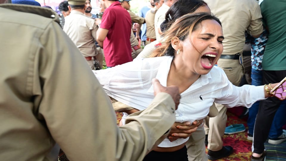 Police forcibly broke Bhupendra Koranga from his hunger strike against the UKSSSC paper leak in haldwani
