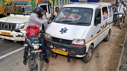 Jhansi: 20 km long jam on the highway...more than 10 thousand vehicles stranded