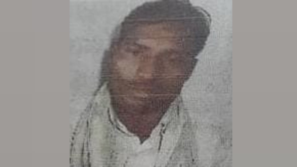 Mahoba: Three people, including a woman, died after being struck by lightning during the rain