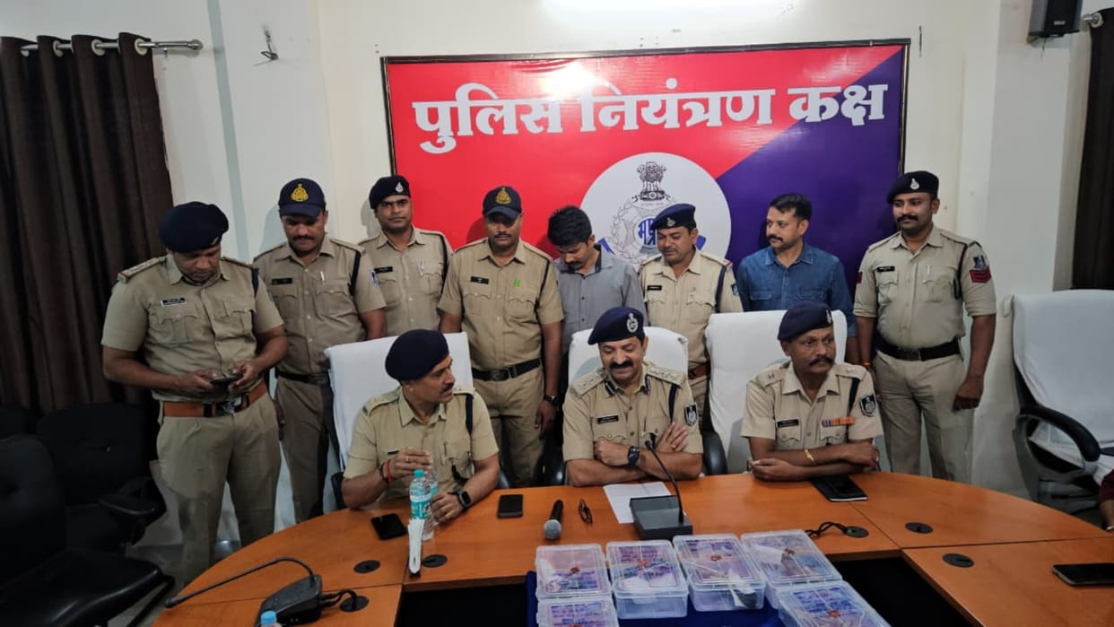 Khandwa News: Bounty criminal wanted across Punjab and MP arrested, 10 illegal weapons and materials seized